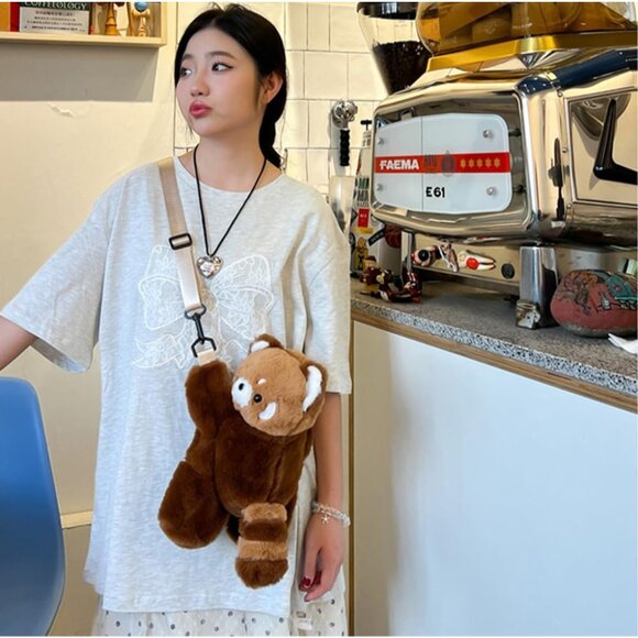 Large Red Panda Shoulder Bag - Ultra-Soft Plush Backpack with Zipper Storage - Picture 5 of 7